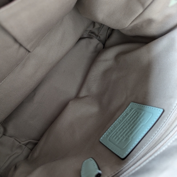 Coach Bag - Picture 4 of 6